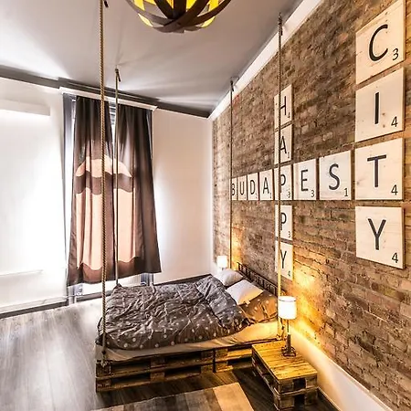 Budapest'S Soho Apartment *